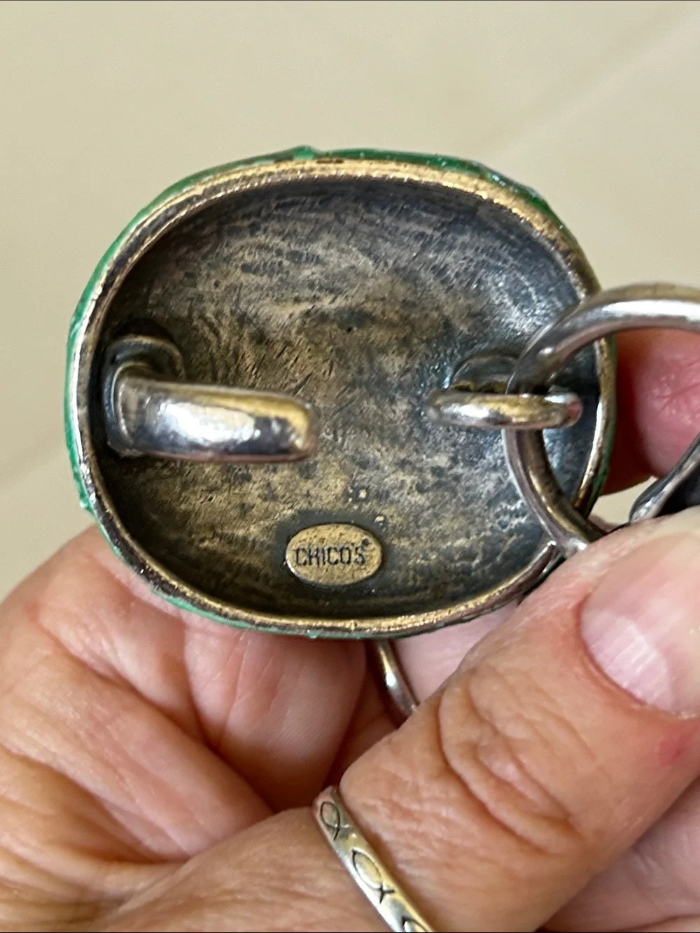 CHICOS GENUINE LEATHER VINTAGE BELT FEATURING A SIVER TONE BUCKLE SZ SMALL